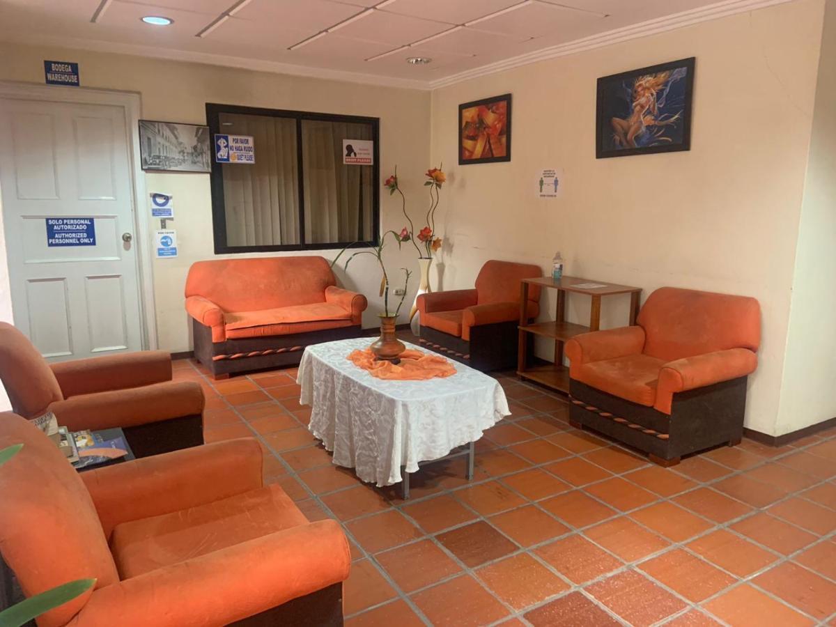 Hotel Mariscal Inn & Suite Cuenca Bagian luar foto