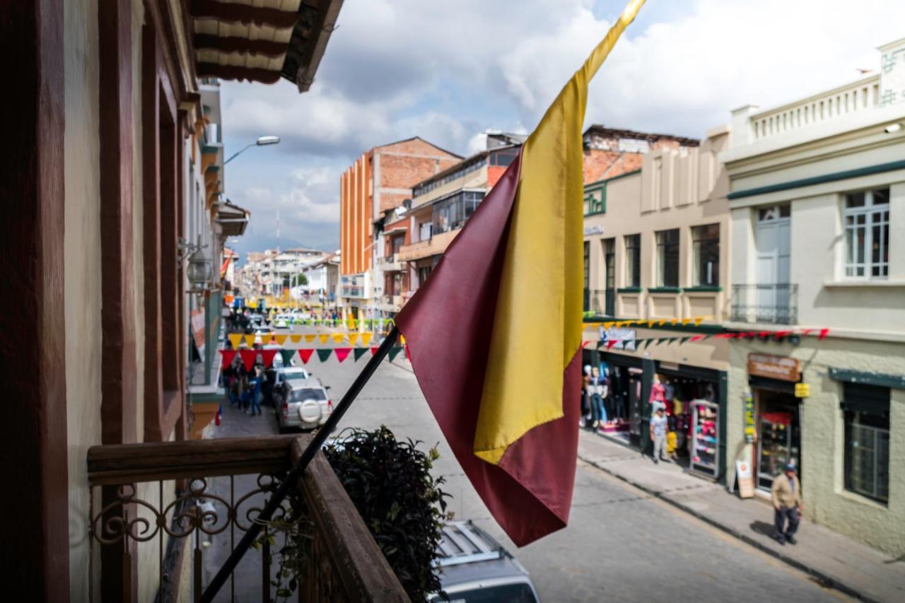 Hotel Mariscal Inn & Suite Cuenca Bagian luar foto