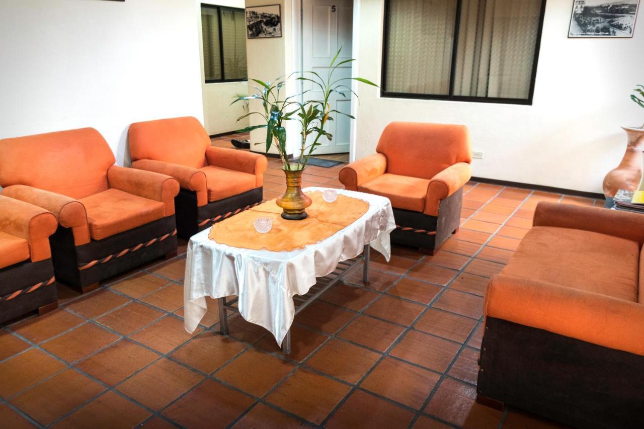 Hotel Mariscal Inn & Suite Cuenca Bagian luar foto
