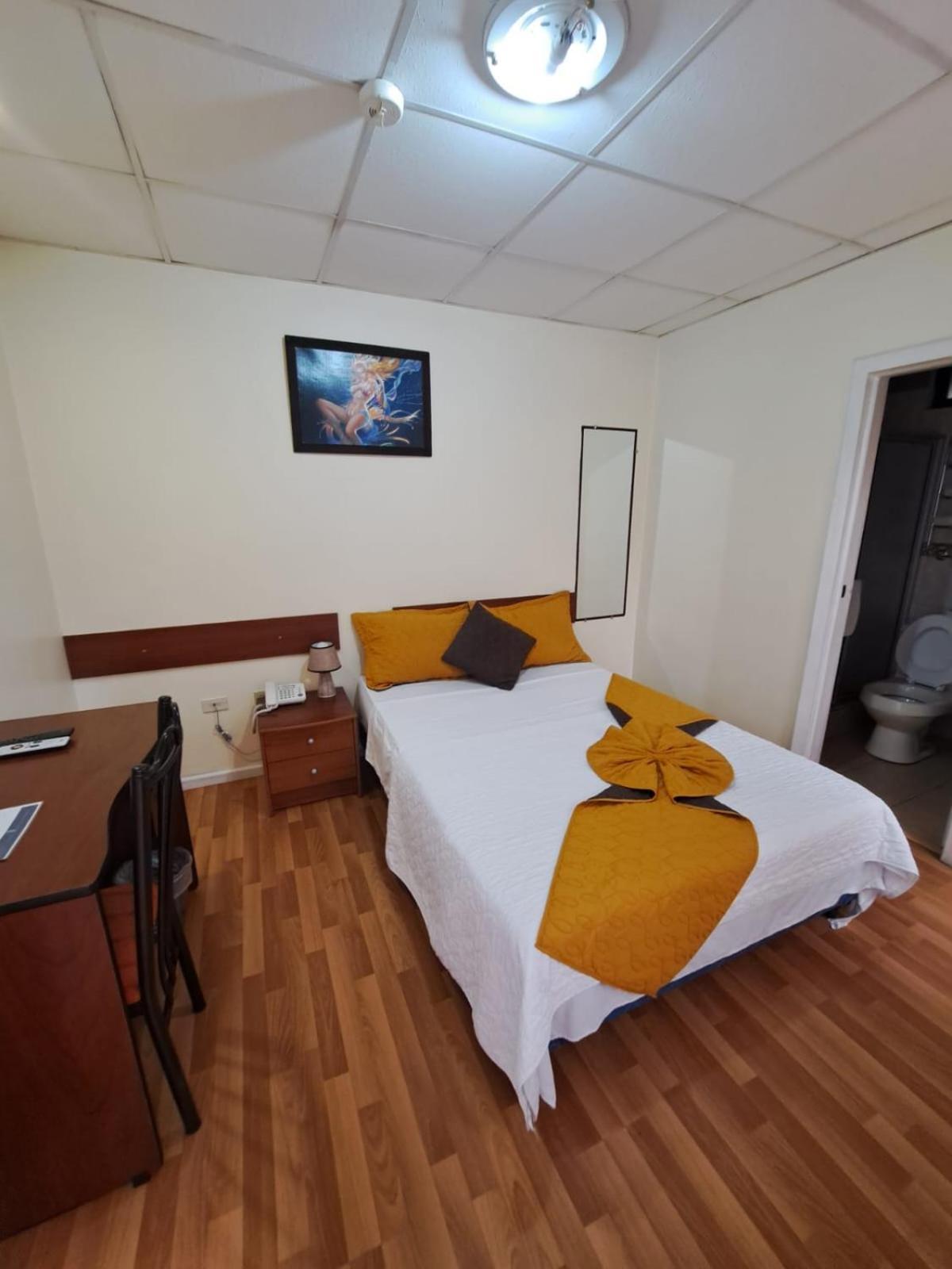 Hotel Mariscal Inn & Suite Cuenca Bagian luar foto